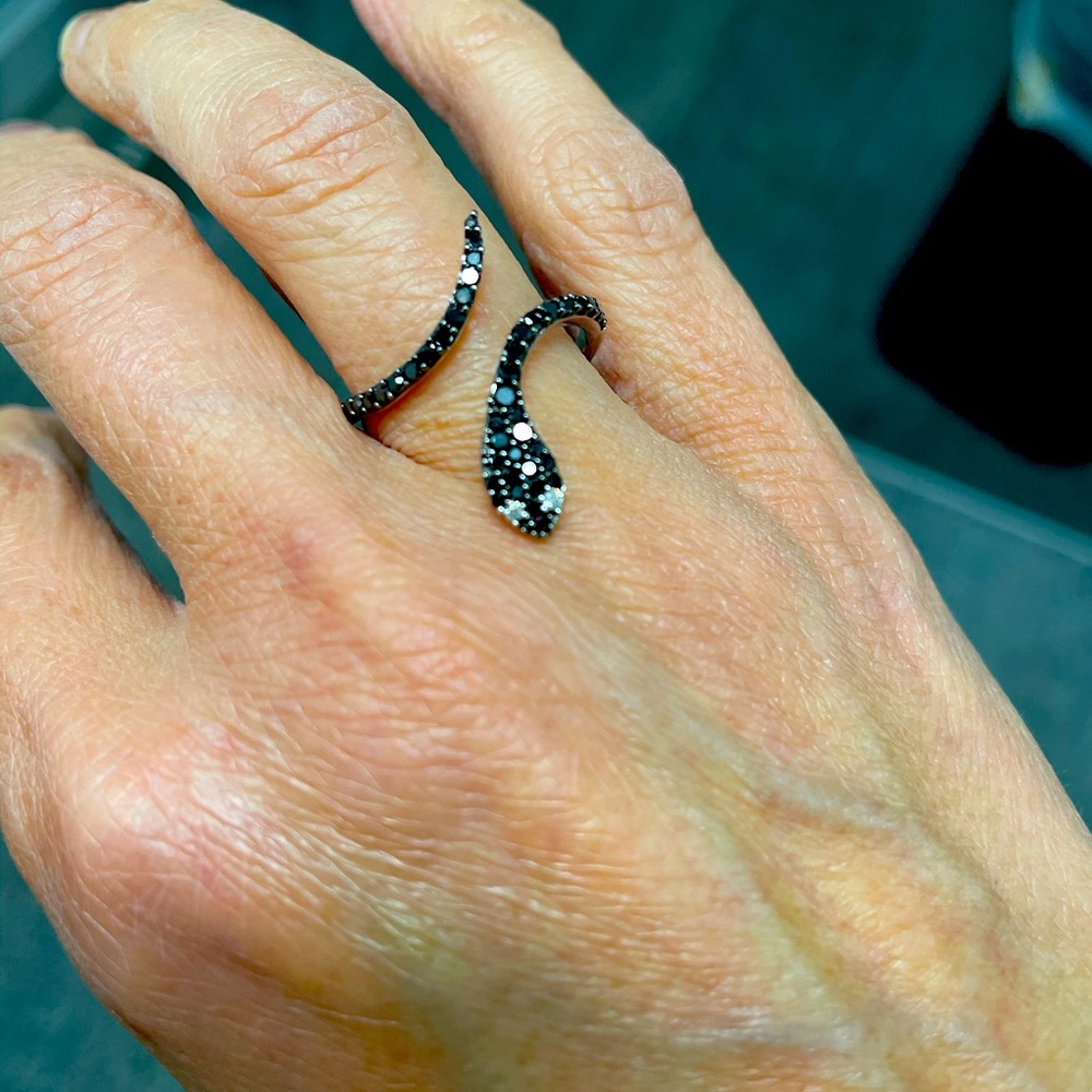 Sterling silver ring with natural black and white diamonds